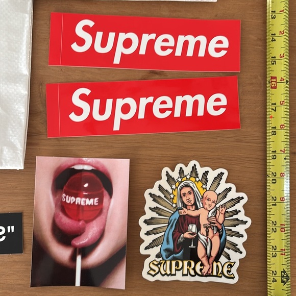 Supreme Bags and Sticker Pack - Picture 3 of 11